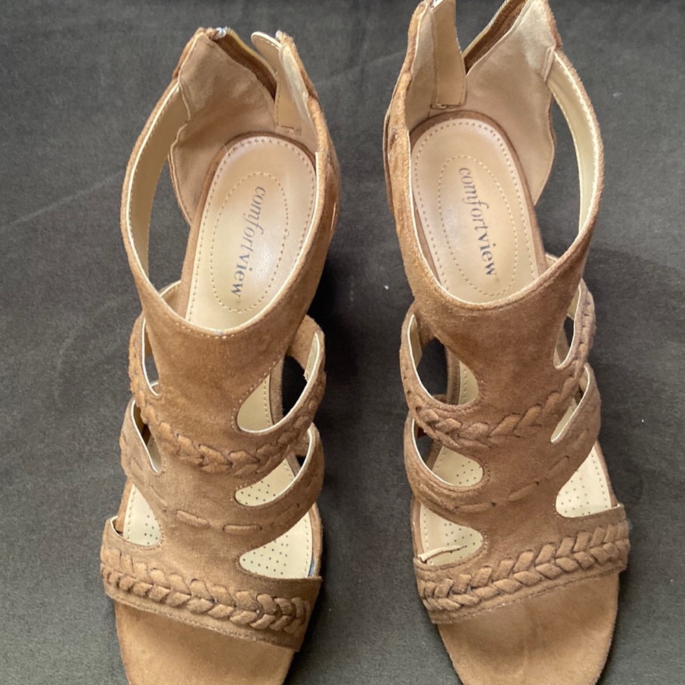 Tan suede size 9 sandals, comfort view with a zipper back